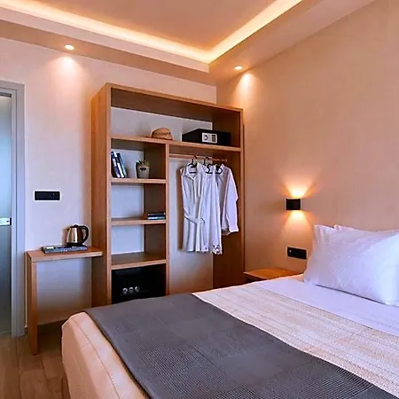 Acropole Sunrise Aparthotel 4*