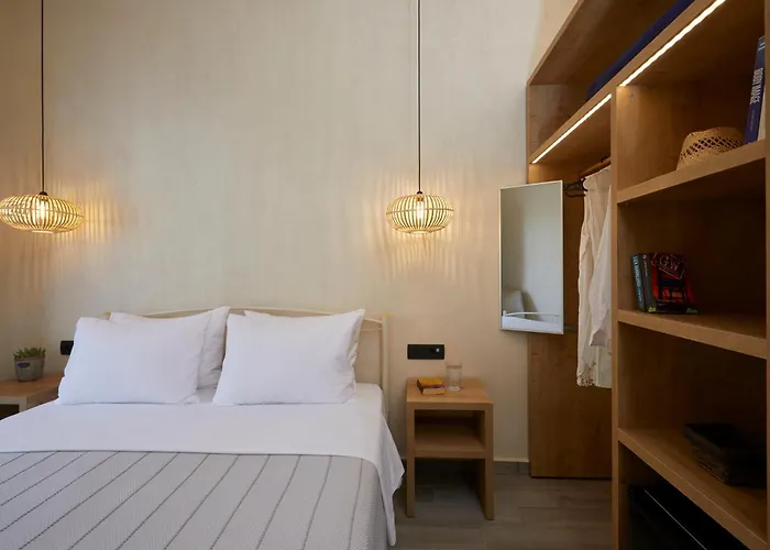 阿克洛珀旭日酒店 4*