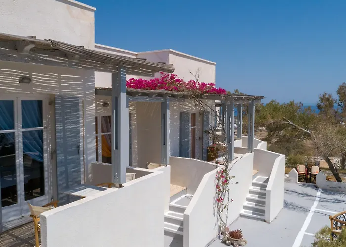 阿克洛珀旭日酒店 Kamári