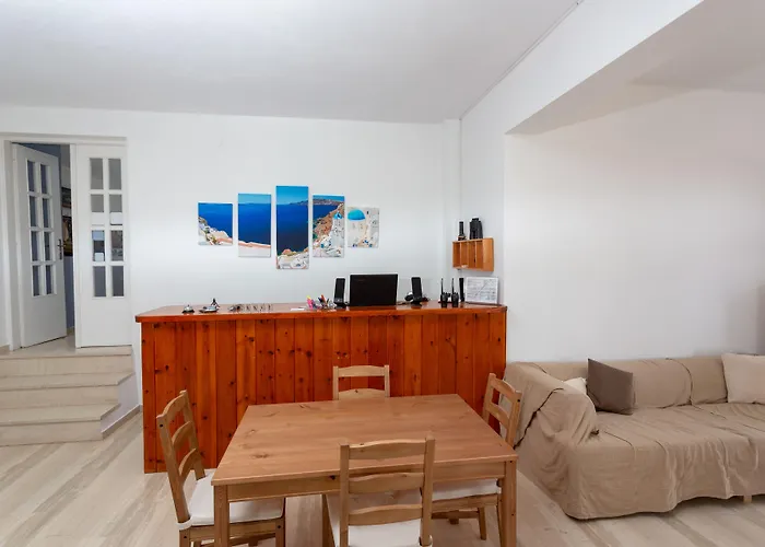 阿克洛珀旭日酒店 4*