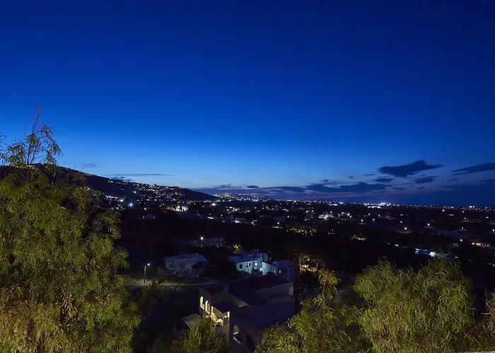 阿克洛珀旭日酒店 公寓式酒店