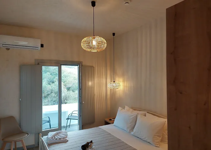 阿克洛珀旭日酒店